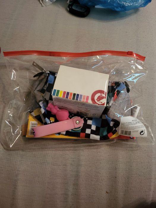 Przybory szkolne Nowe