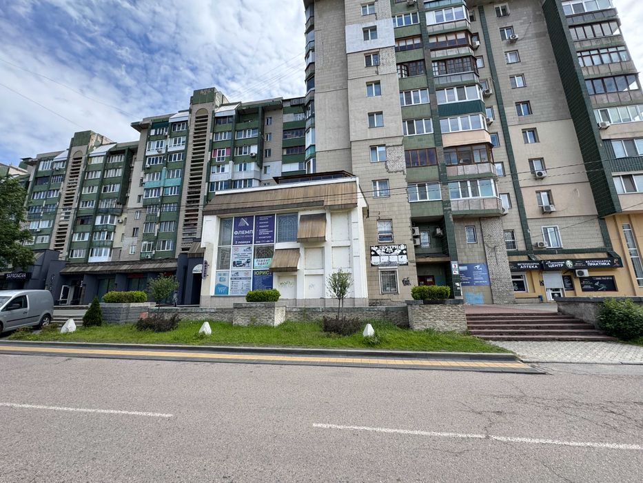 Торгове приміщення на Митниці по вул. Гагаріна