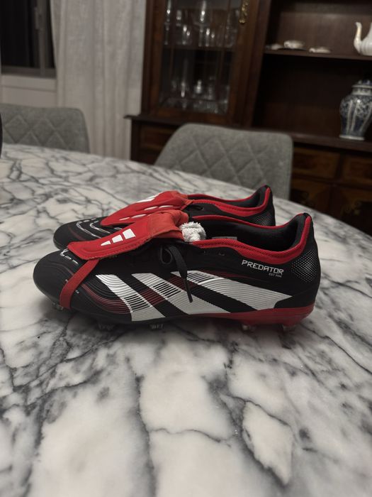 Botas de Futebol com Língua Dobrada BWR Predator Pro – Piso firme