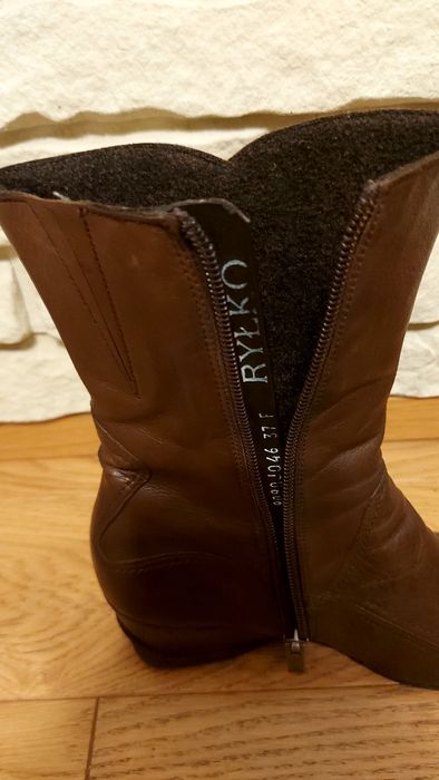 Kozaki Ryłko na koturnie