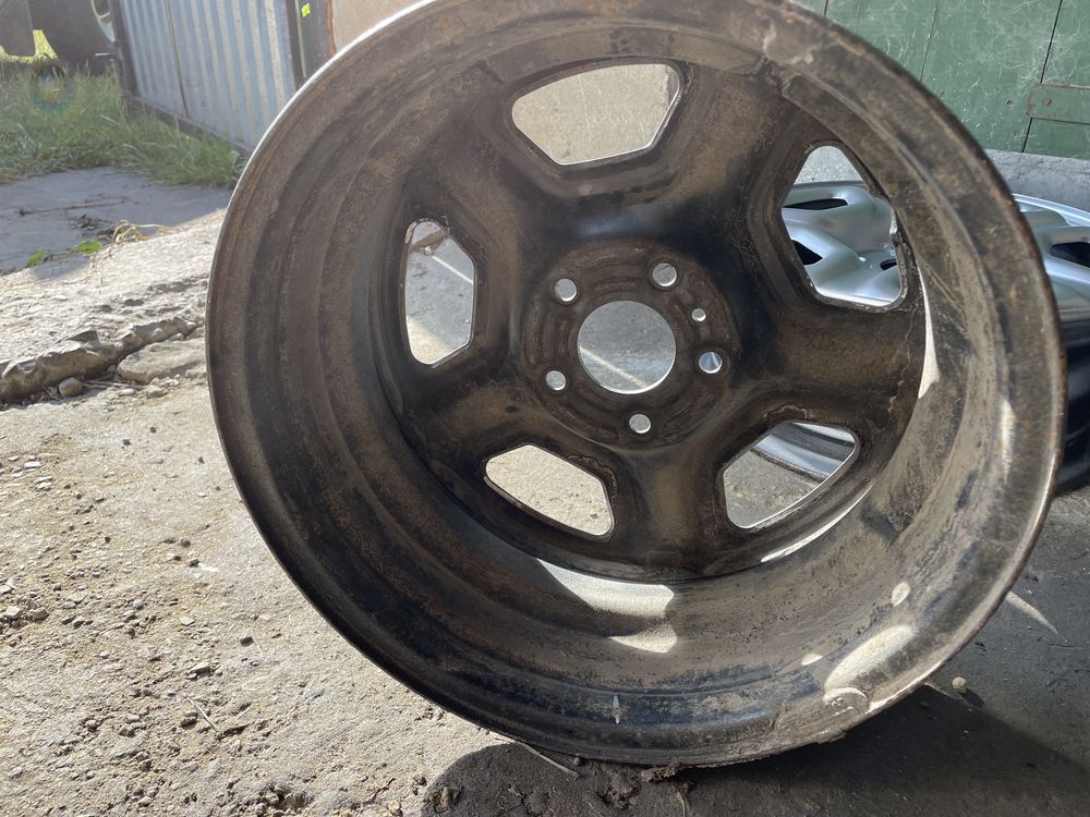 Дастер диски R 16