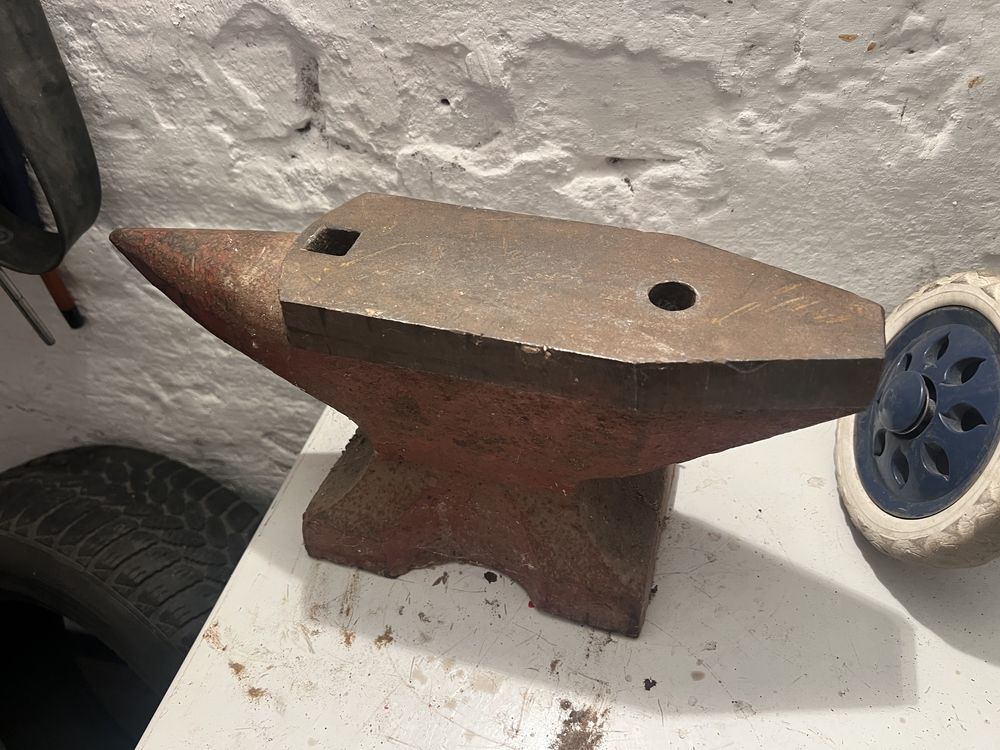 Kowadlo kowalskie ladne 25 kg