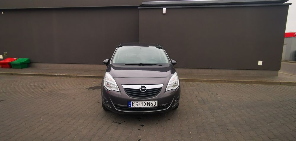 Auto osobowe Opel Meriva1,4 turbo benzyna -gaz 2012