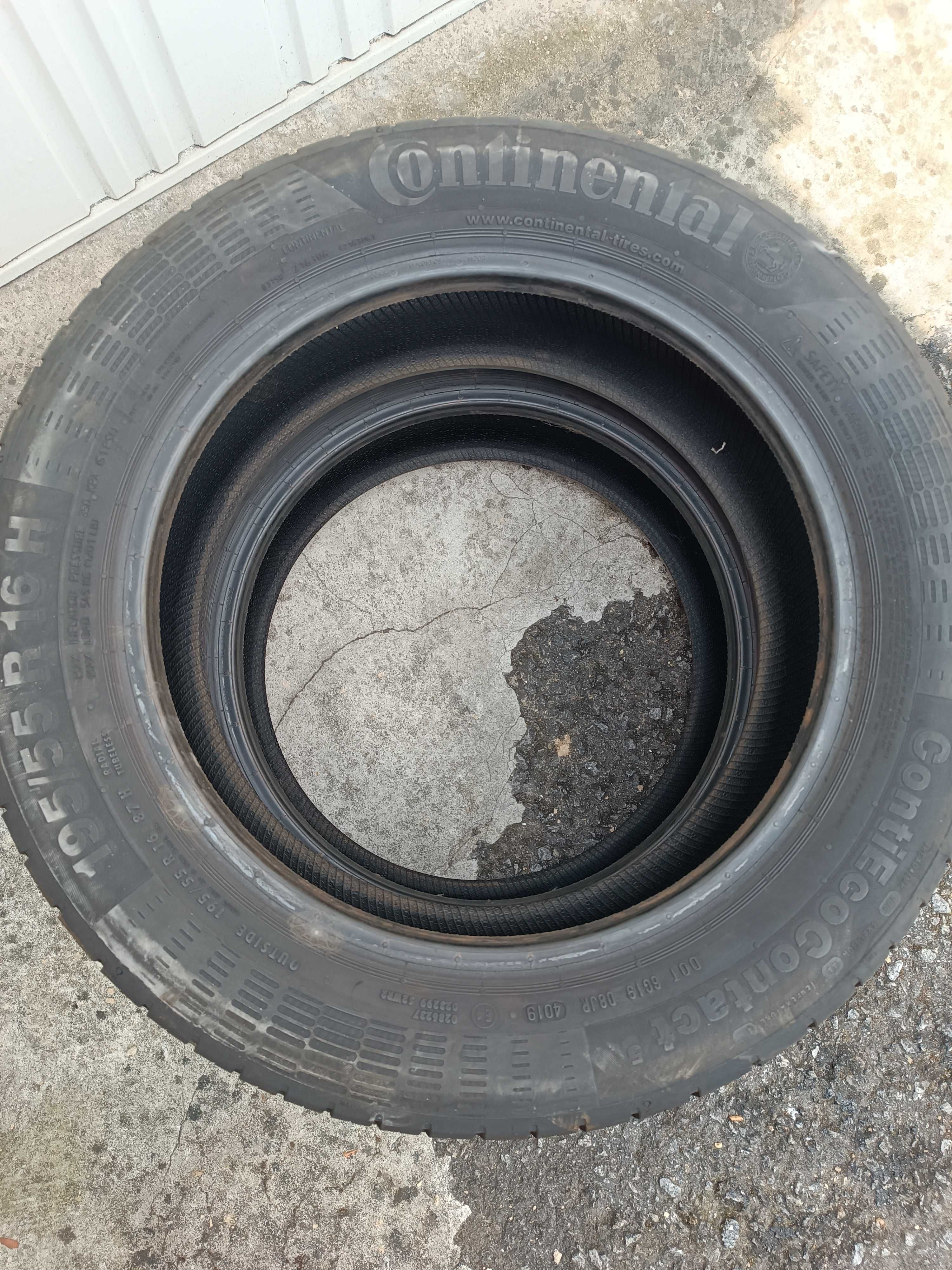 Pneus 195/55 R16 Continental