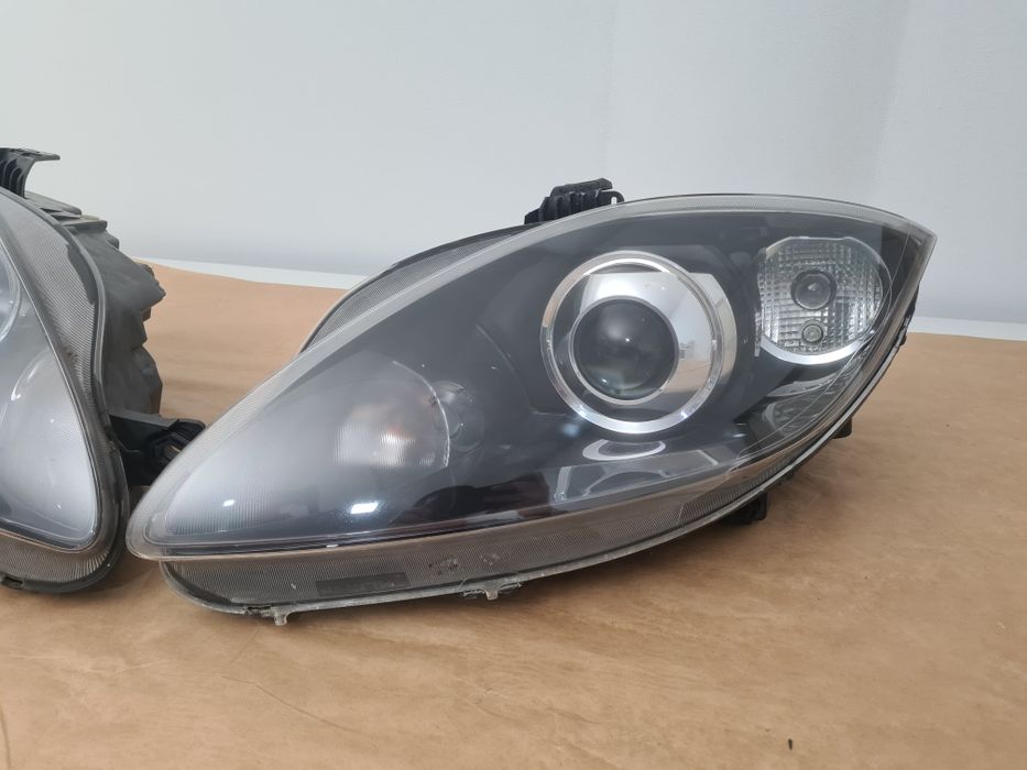 Opticas / Faróis Xenon Seat Leon 1p fase2