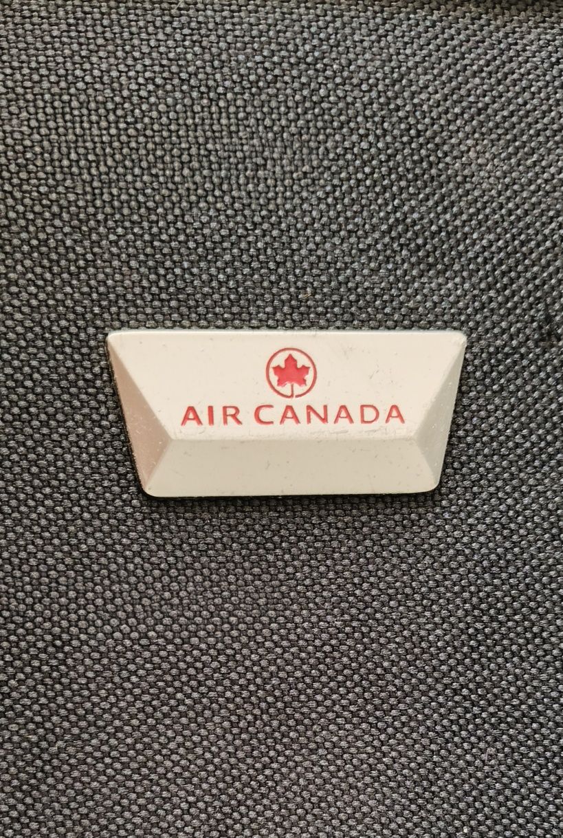 Porta fatos Air Canadá