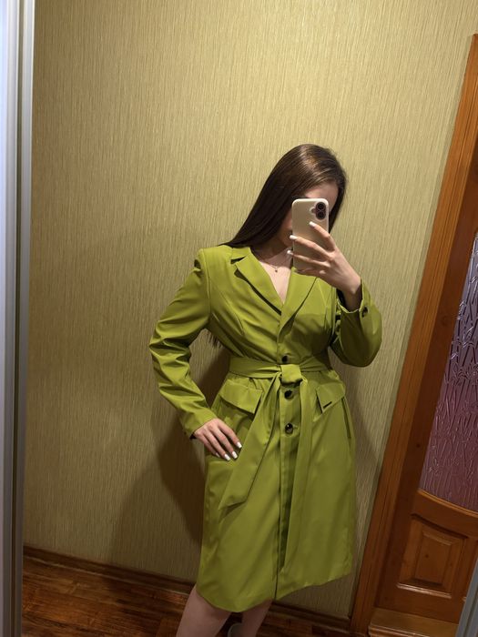 Тренч/ плащ жіночий оливковий