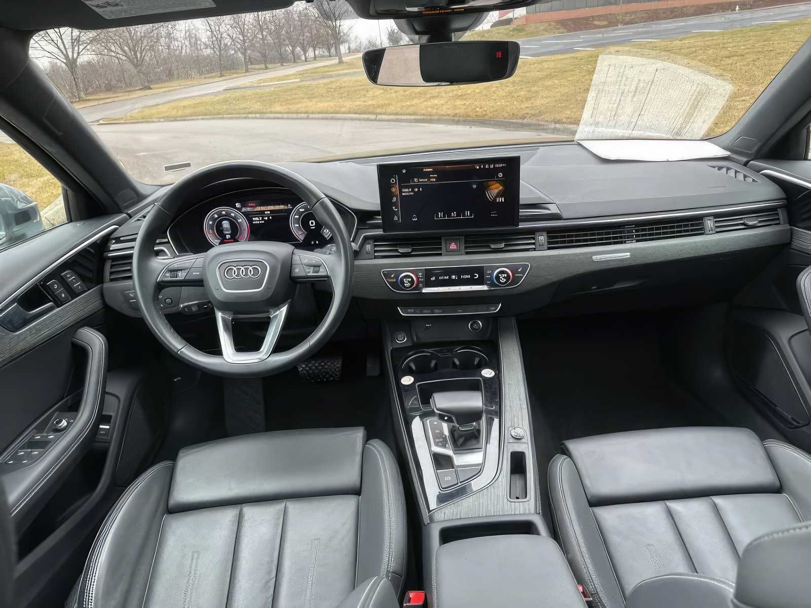 2023 Audi A4 quattro S line Premium Plus