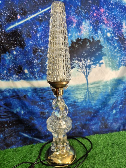 Piękna stara lampa kryształowa