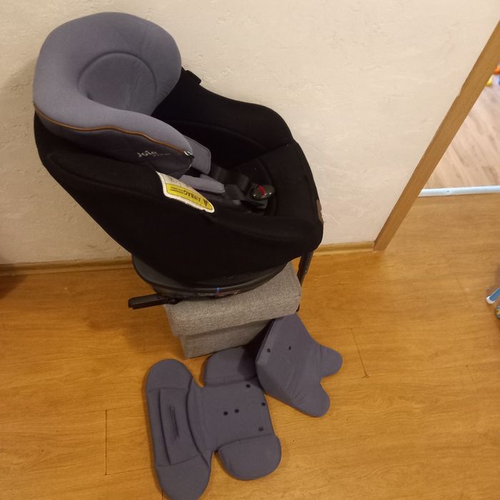 Fotelik Izofix 360° Joie 0-18kg