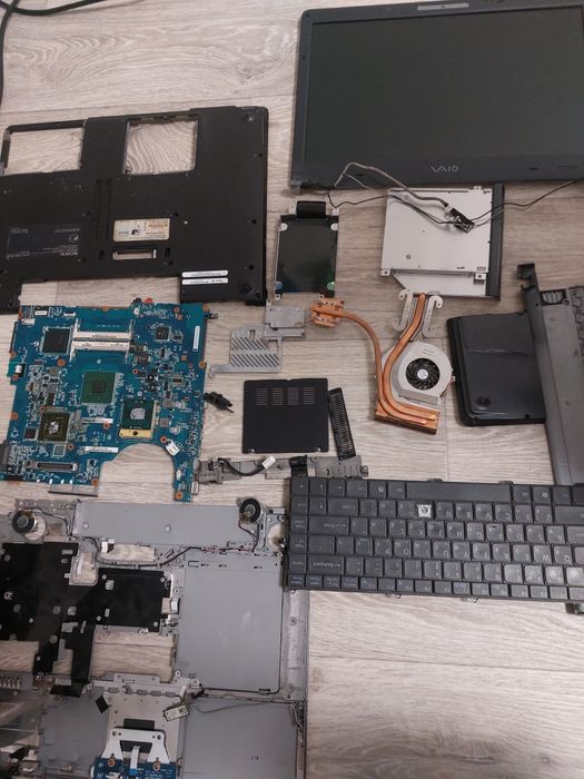 Запчастини до ноутбуку Sony Vaio VGN-FE31HR Розборка
