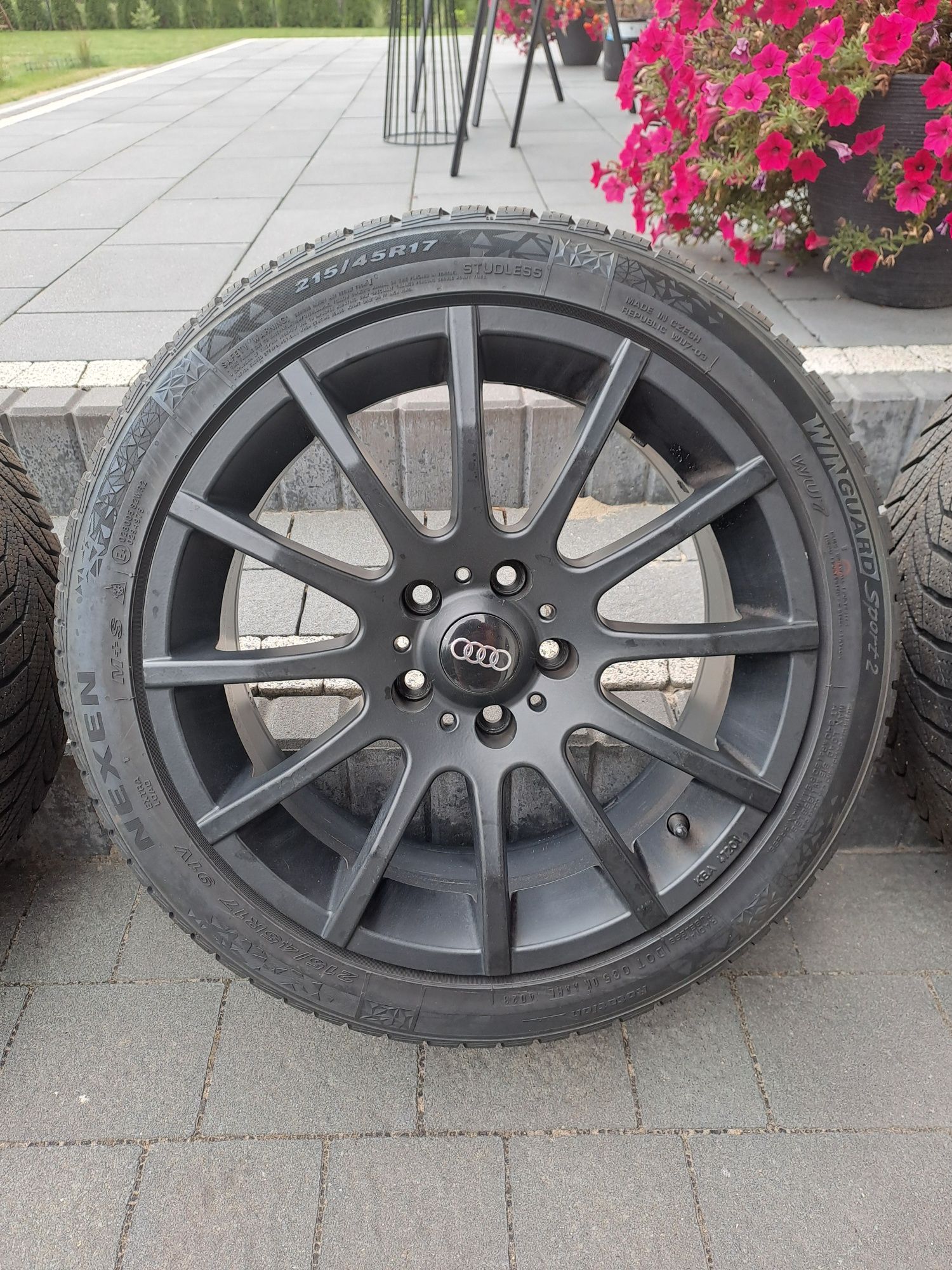 5x112 17,  roczne opony, alu, vw golf, audi, czarne