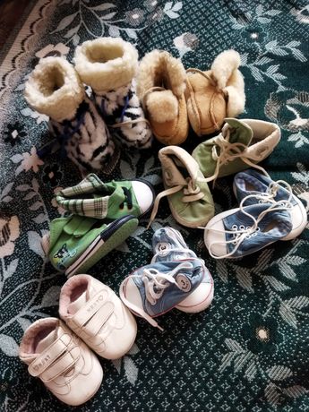 Дитяче взуття від народження