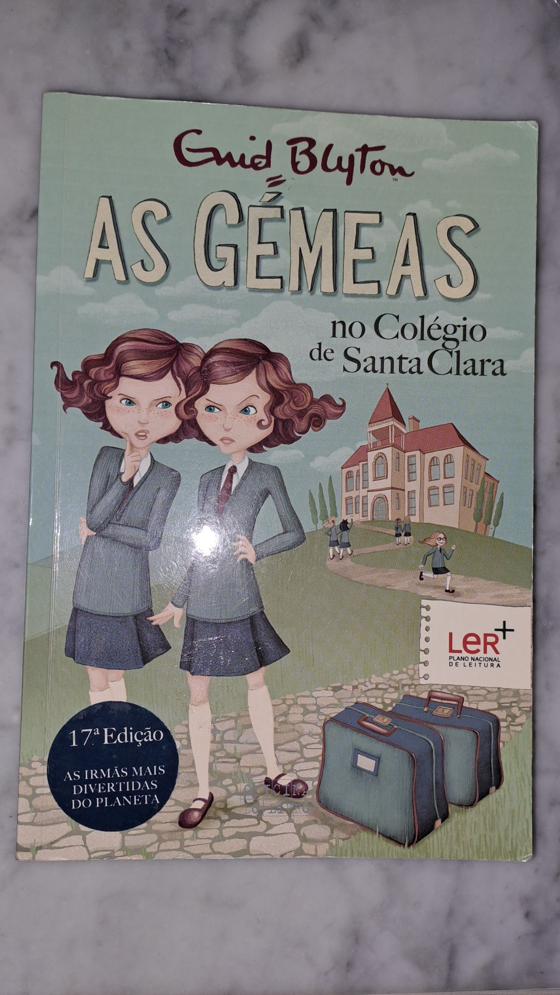 As Gémeas - Livro1:No Colégio de Santa Clara