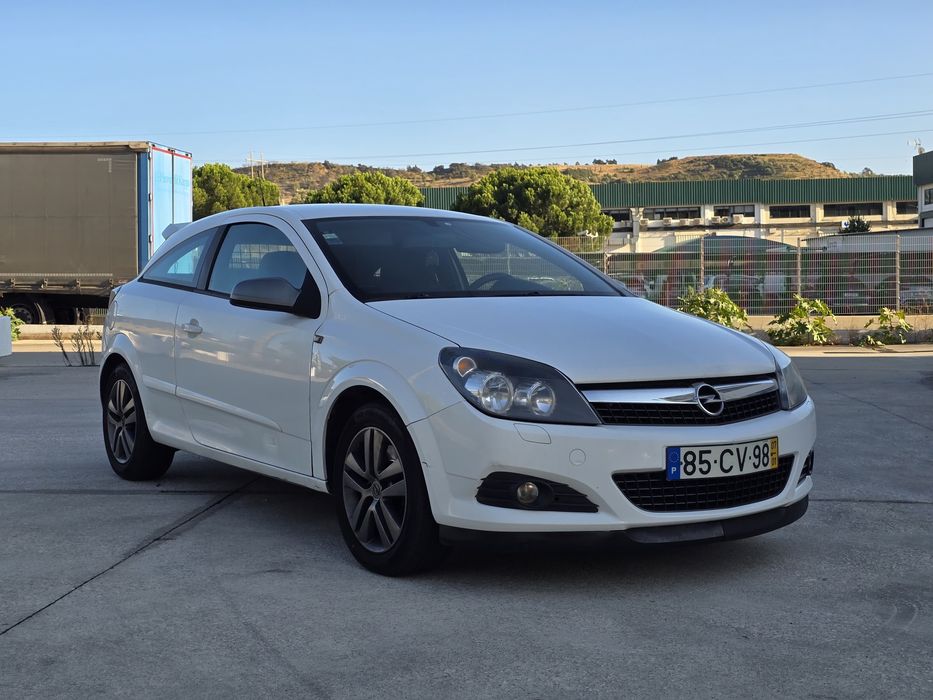 Opel Astra Comercial Sport GTC VAN 1,9 CDTI M6 150 Cv's