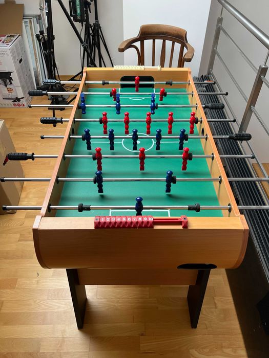 Stół do piłkarzyków – świetny stan, komplet 6 piłeczek!