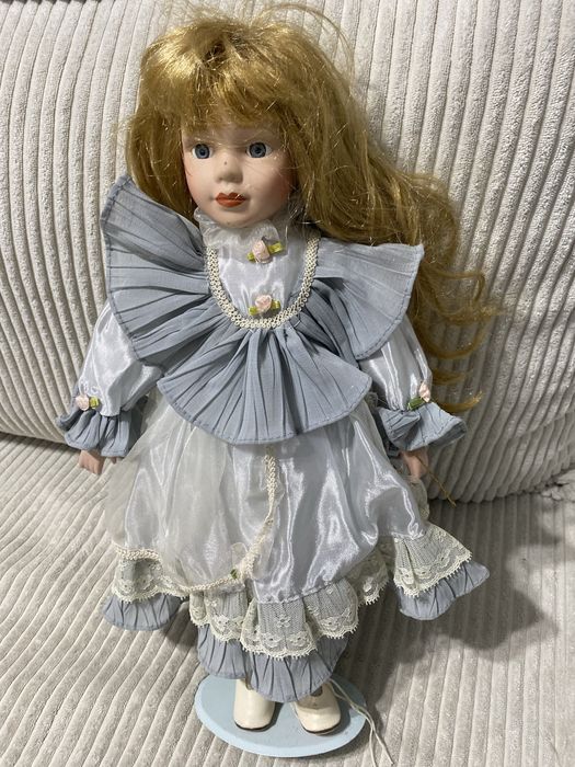 Lalka porcelanowa