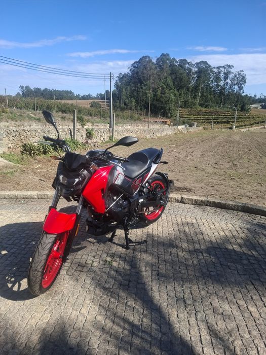 Sym NHX 125 de 2024 apenas 5000 km