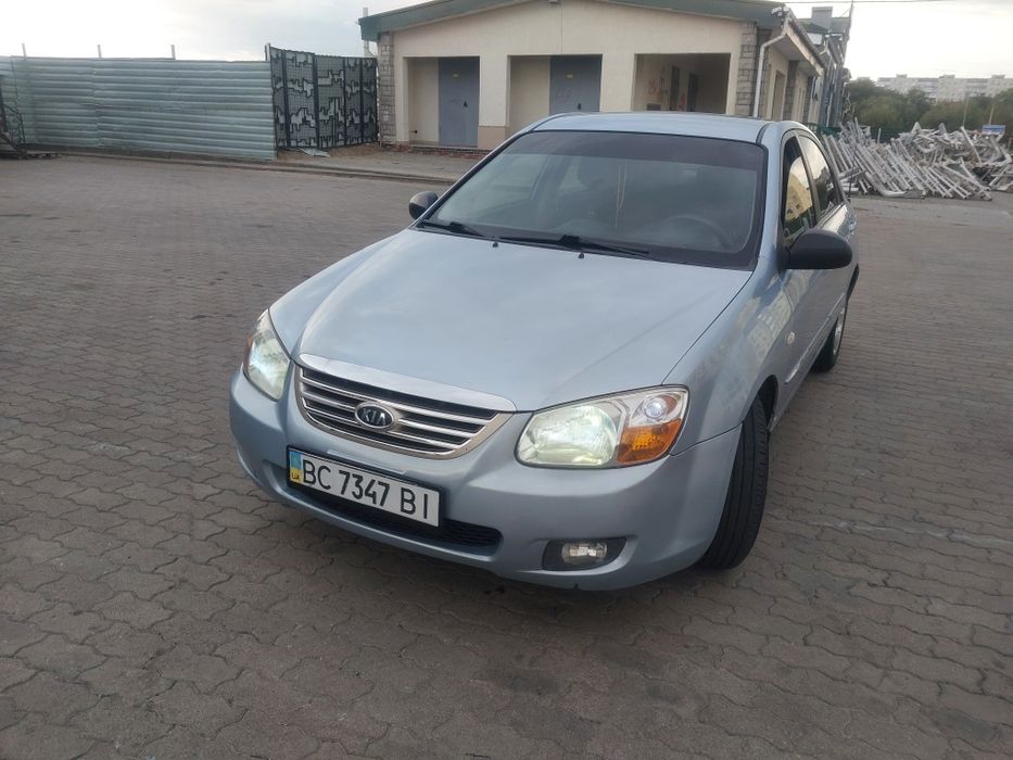 Продам Kia Cerato 1.6 бензин 2008 року