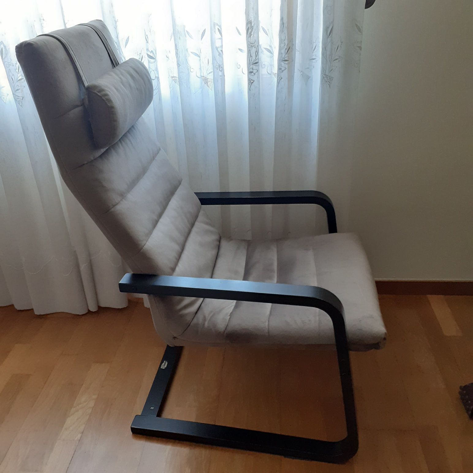 Cadeira de braços Ikea