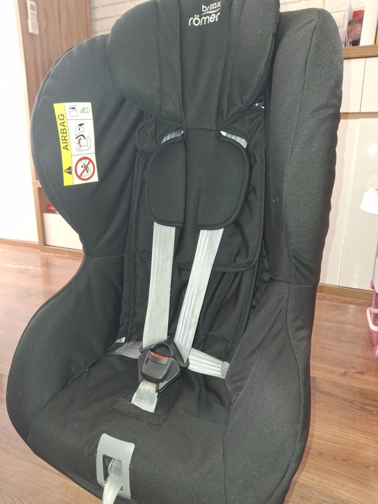 Britax Romer Max WAY 9-25KG ma gwarancję