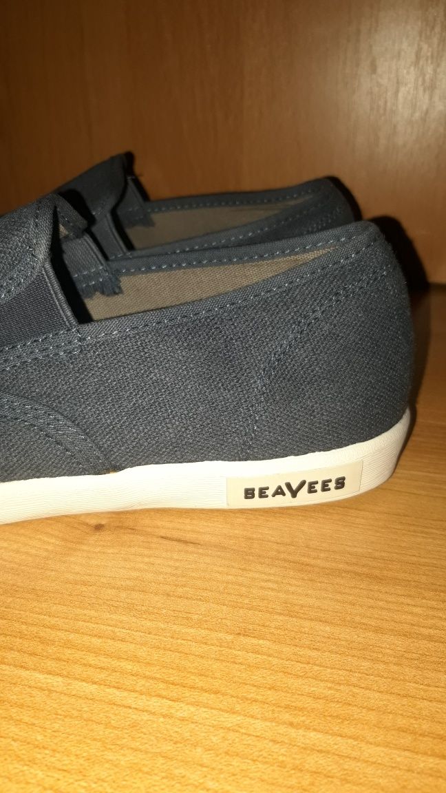 Tenisówki trampki  r.40  Baja Slip On SEAVEES r.9