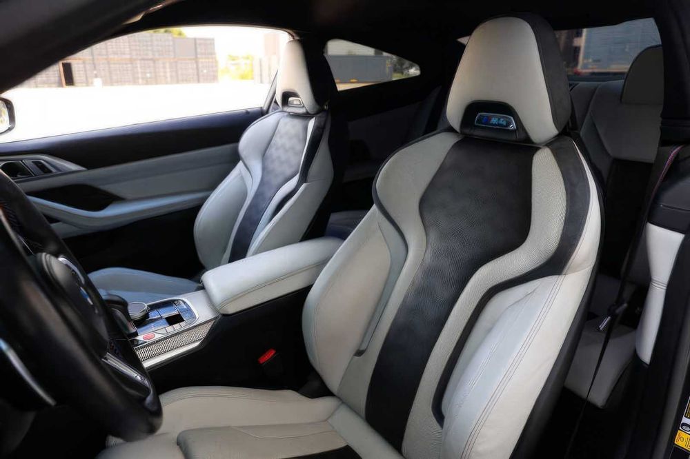 BMW M4 Competition      2022