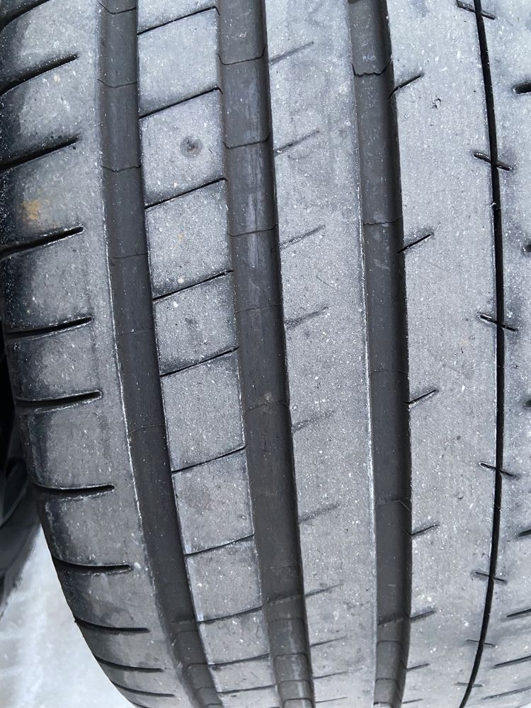 Резина гума Michelin Pilot Super Sport 235 35 19