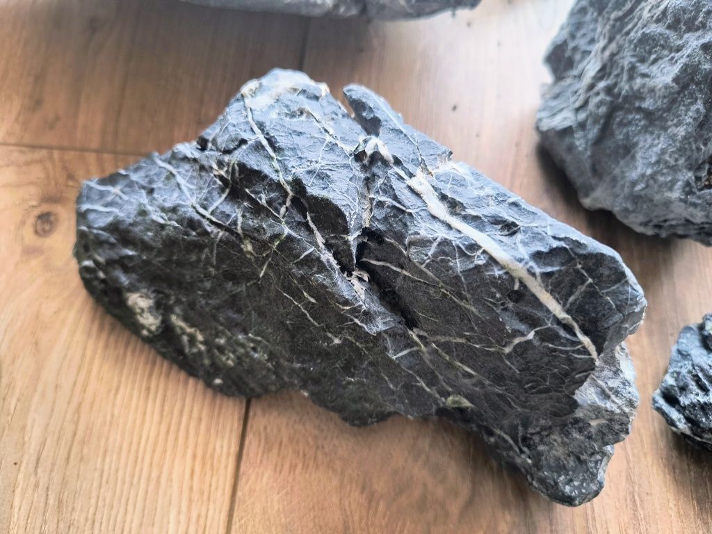 Kamienie, skały 13kg do akwarium.