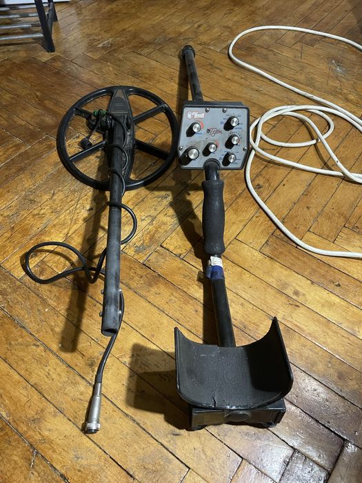 Металоискатель Tesoro