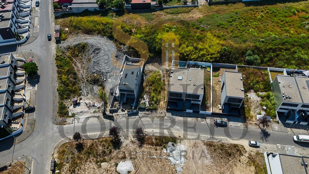 Moradias em Construção T3/T4 Ribeirão