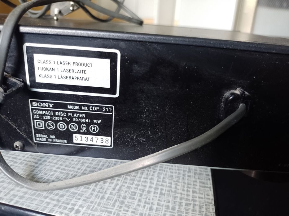 Odtwarzacz CD Sony CDP-211