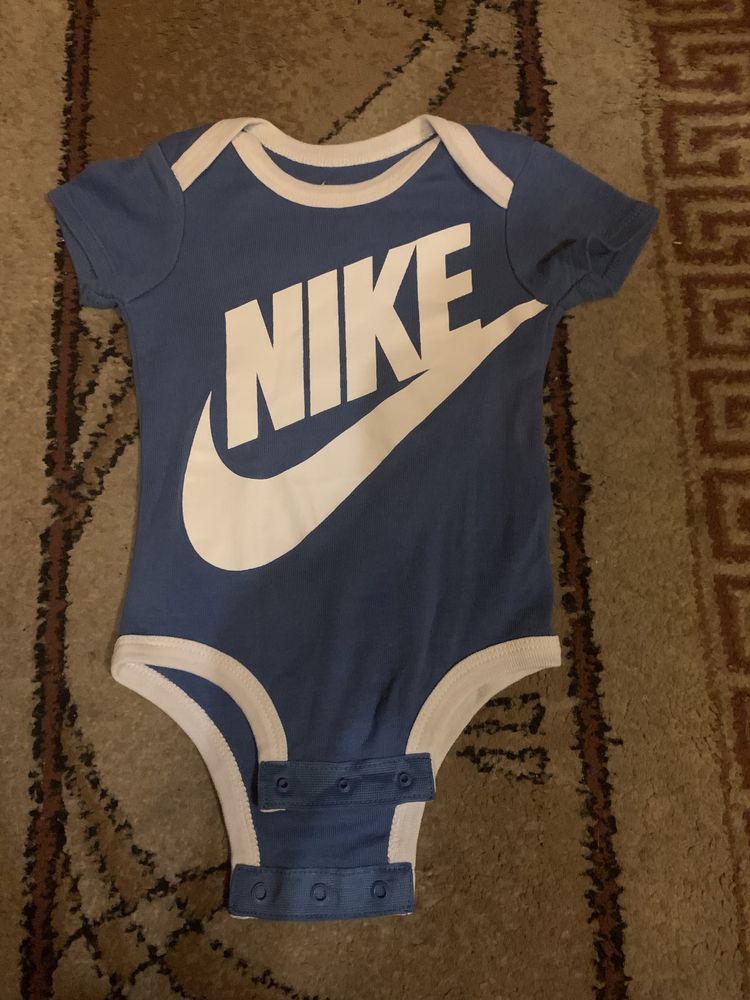 Nowe body niemowlęce Nike