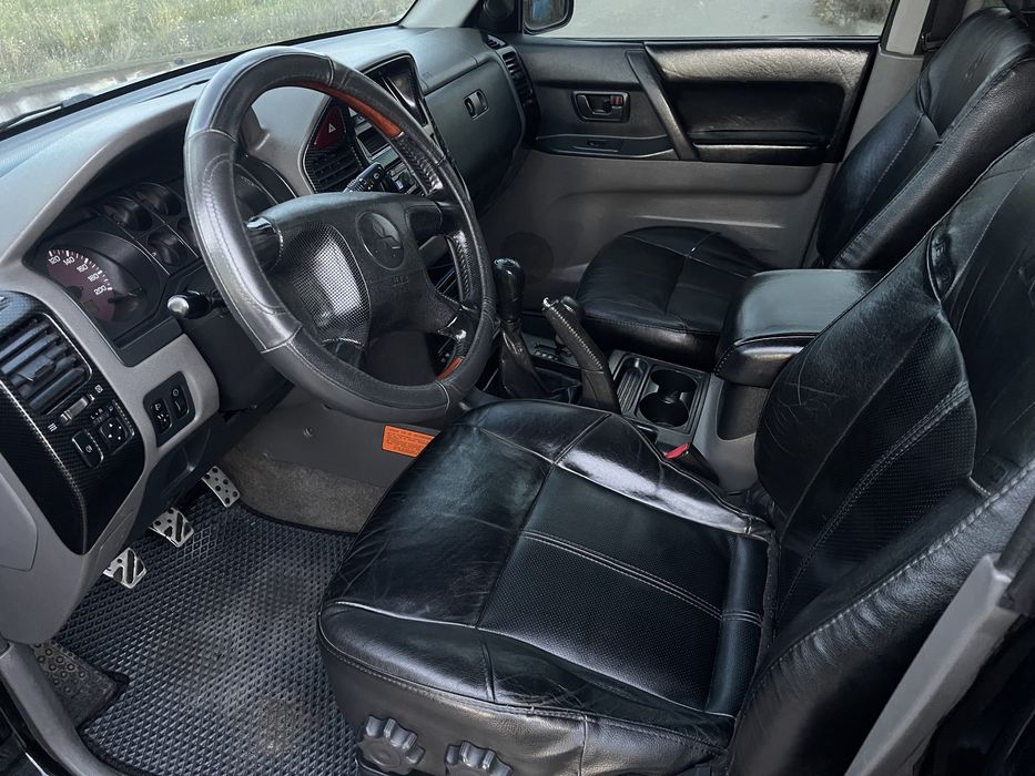 Продам MITSUBISHI  Pajero Wagon 2003