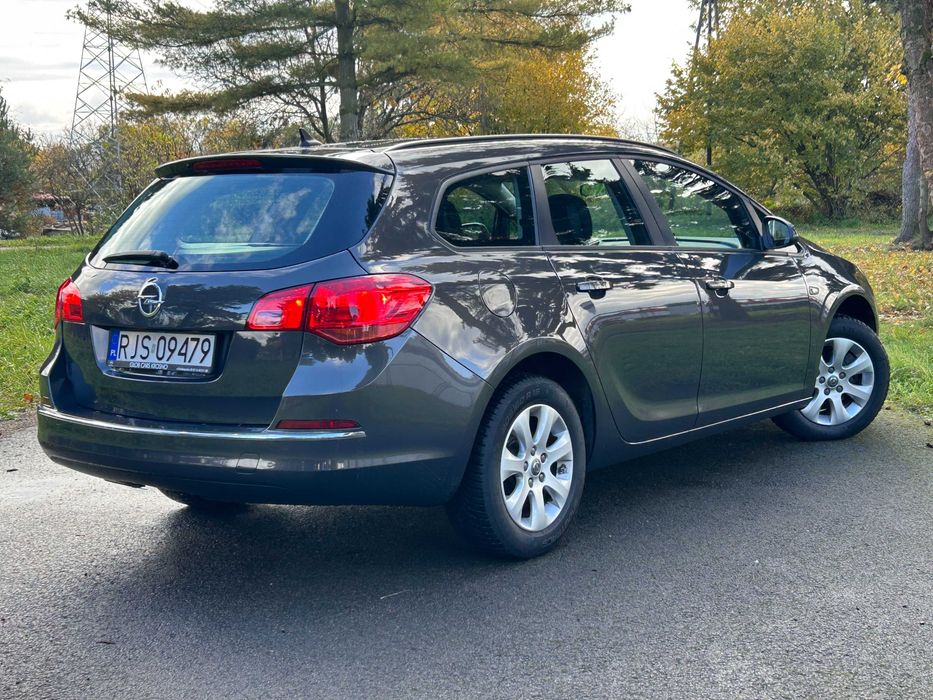 Opel Astra J*Nawigacja*Grzane Fotele i Kierownica*Czujniki Parkowania*