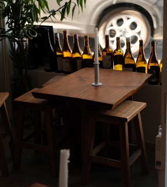 Mesa baixas em madeira maciça