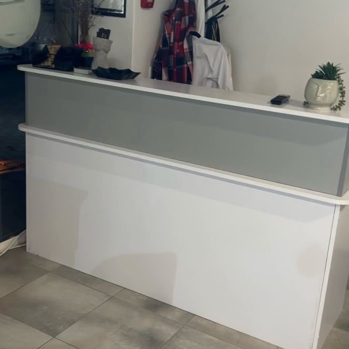 Продам меблі доя салону краси