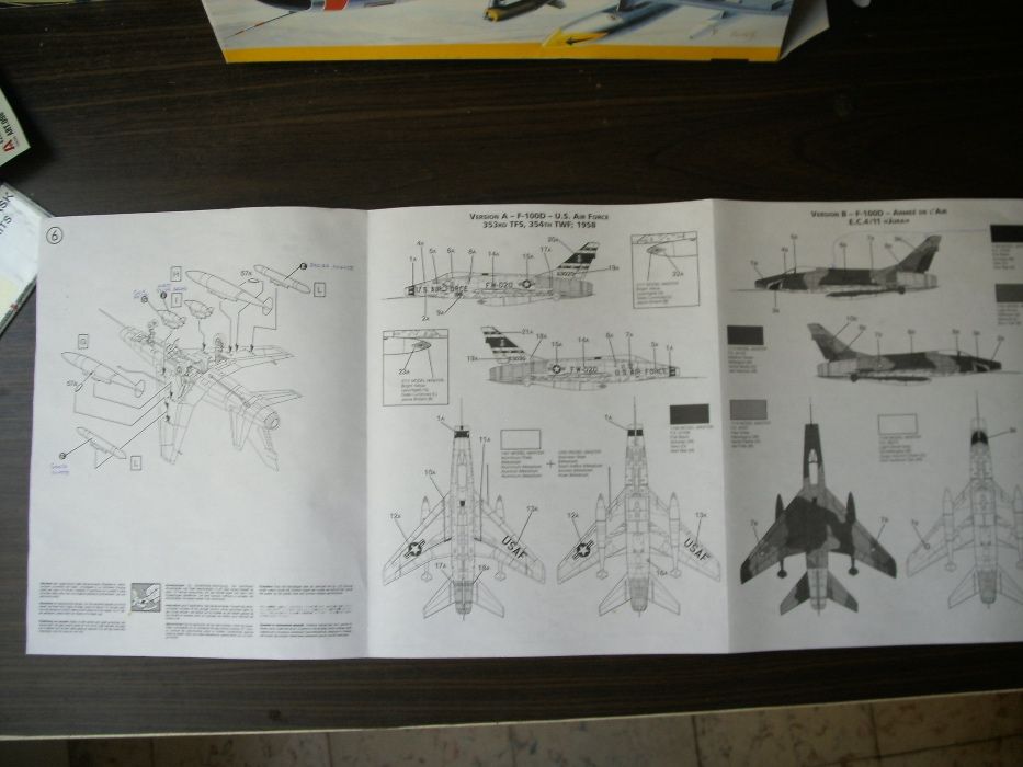 Kit Modelismo avião F-100 D Super Sabre da Italeri à escala 1/72