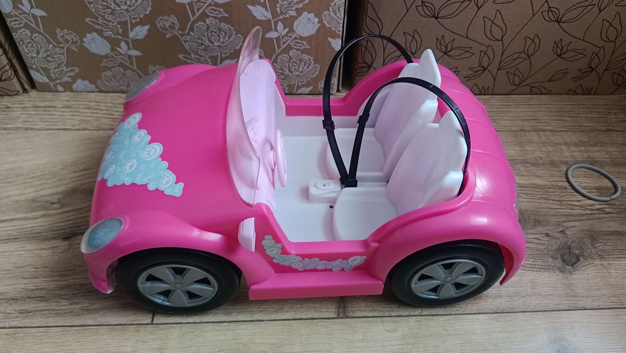 98. Auto dla lalki Barbie, Steffi