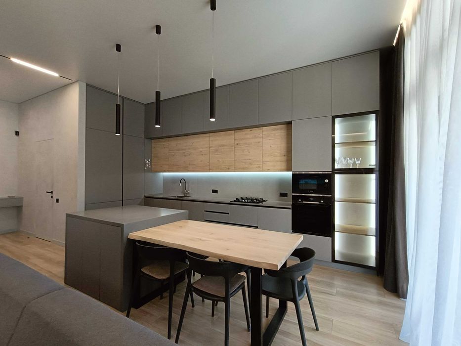 Новый дом с бассейном на Таирова | Одесса. Ремонт, мебель.