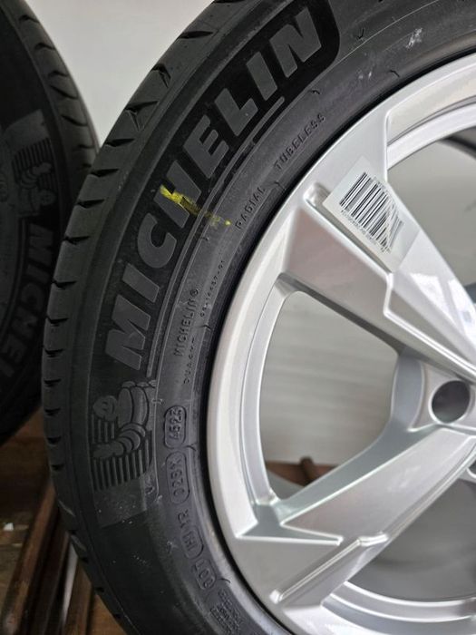 Nowe Koła Oryginalne Audi A6 C8 Letnie 18 Cali Michelin 2023 Rok