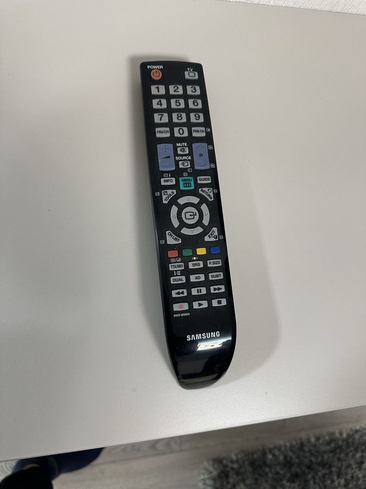 Samsung LE40B530p7wUA. 40 диагональ