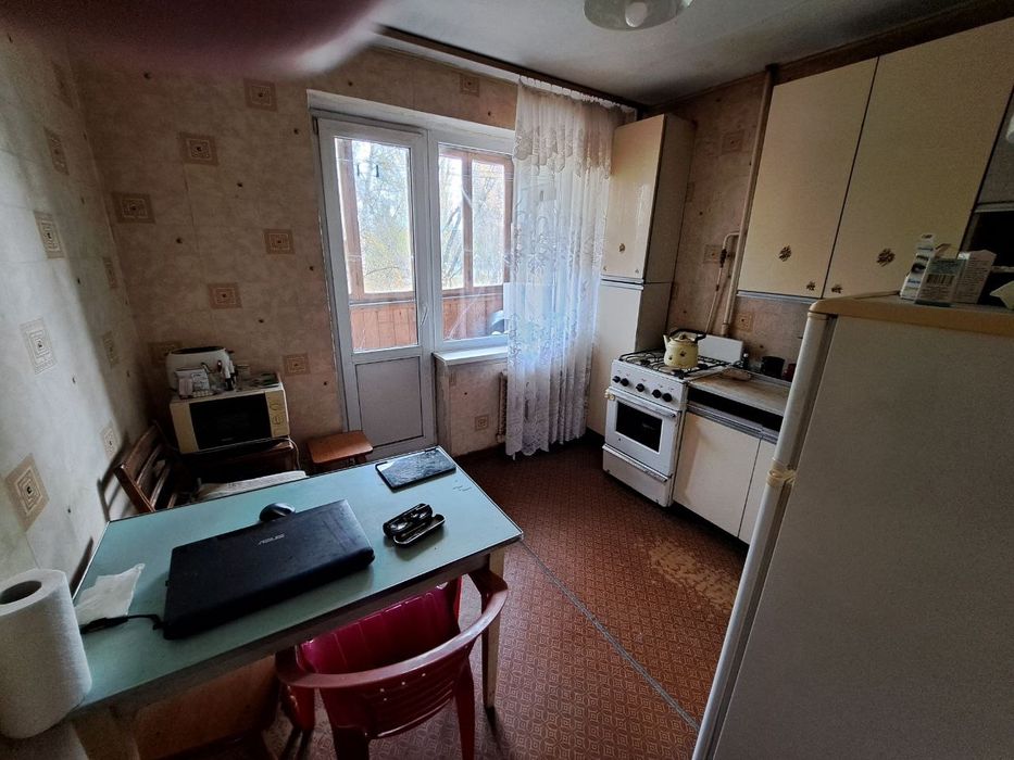 Продам 1-кімнатну квартиру,проспект Леся Курбаса