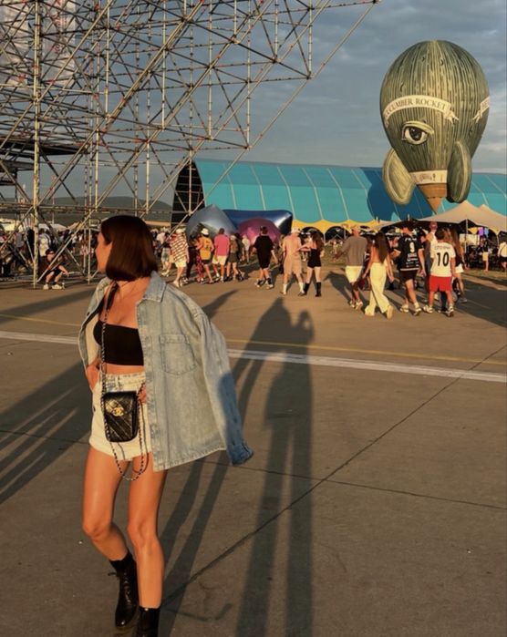 Chanel make up gift vip bag listonoszka torebka