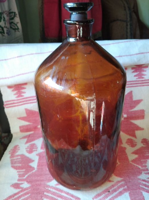 Бутили скляні старовинні