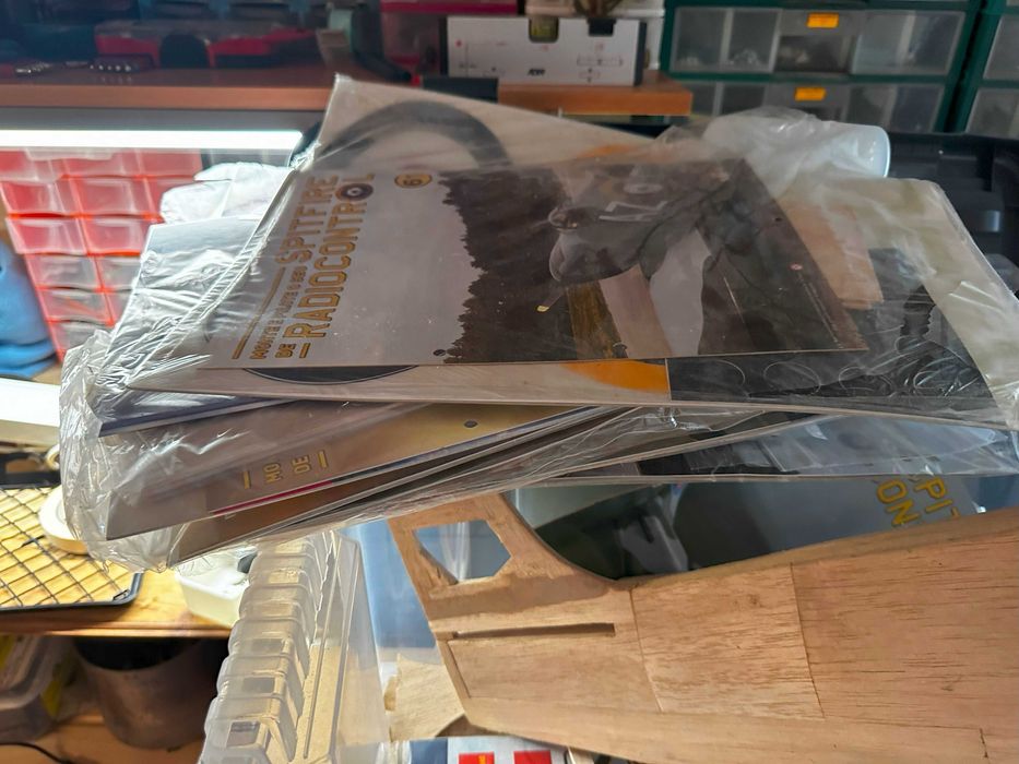 Avião spitfire em KIT