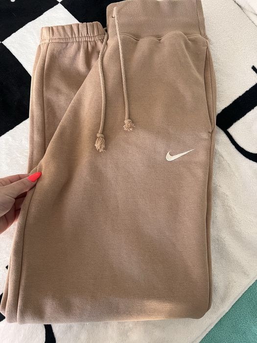 Nike spodnie dresowe damskie oryginalne