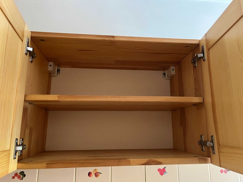 Zestaw mebli kuchennych - szafki bukowe 5 x wiszące, 2 x stojące +zlew