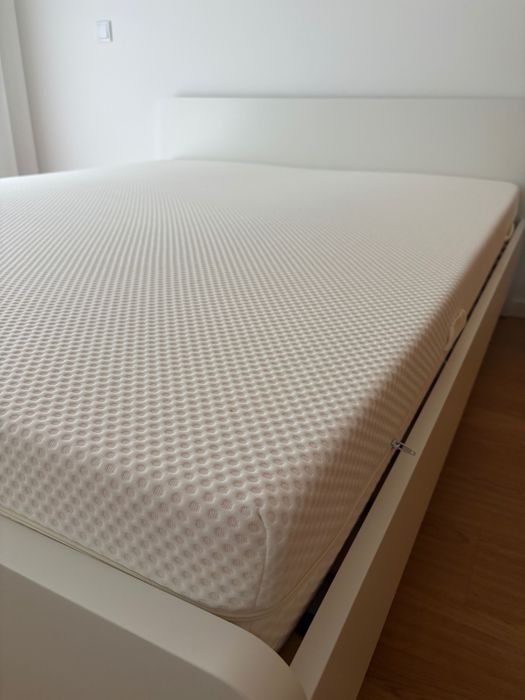Cama completa IKEA