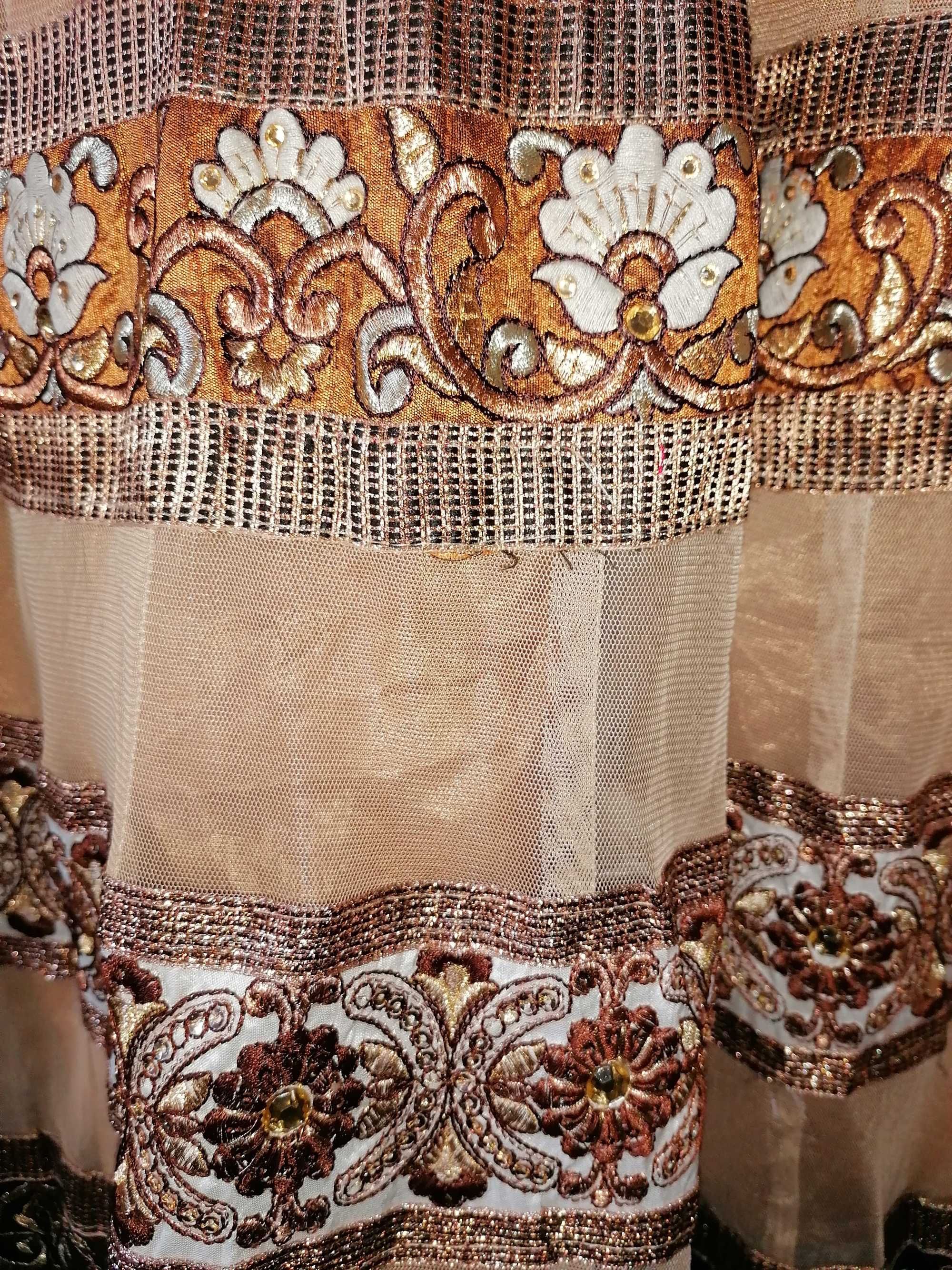 Oryginalna sukienka z Indii ręcznie szyta z haftami S/M